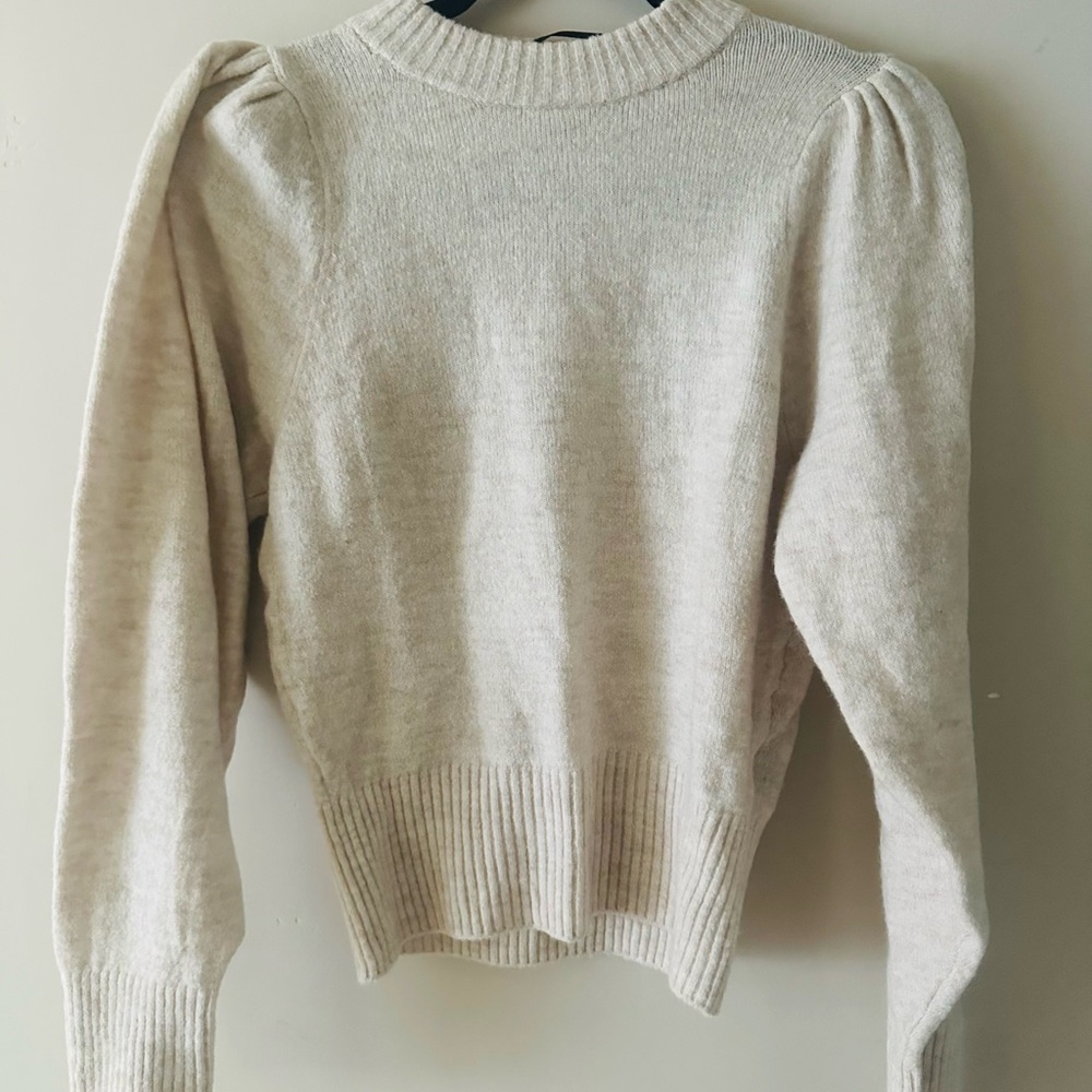 H&M Cream Women's Crew Neck Sweater